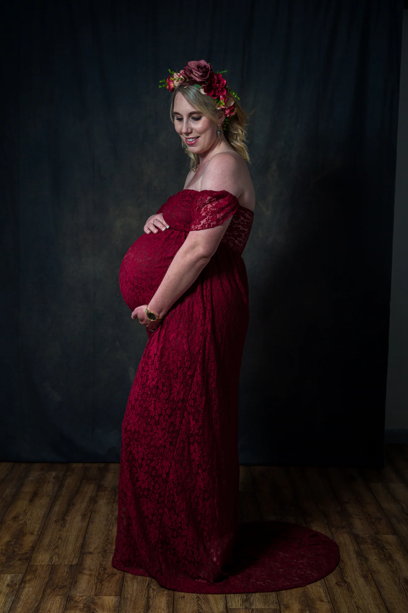 Maternity portrait photographed by Matt Curtis in his Warminster studio